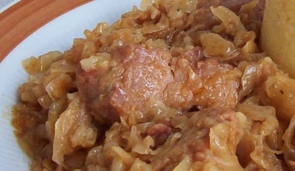 podvarak-–-mnogima-omiljeno-tradicionalno-jelo